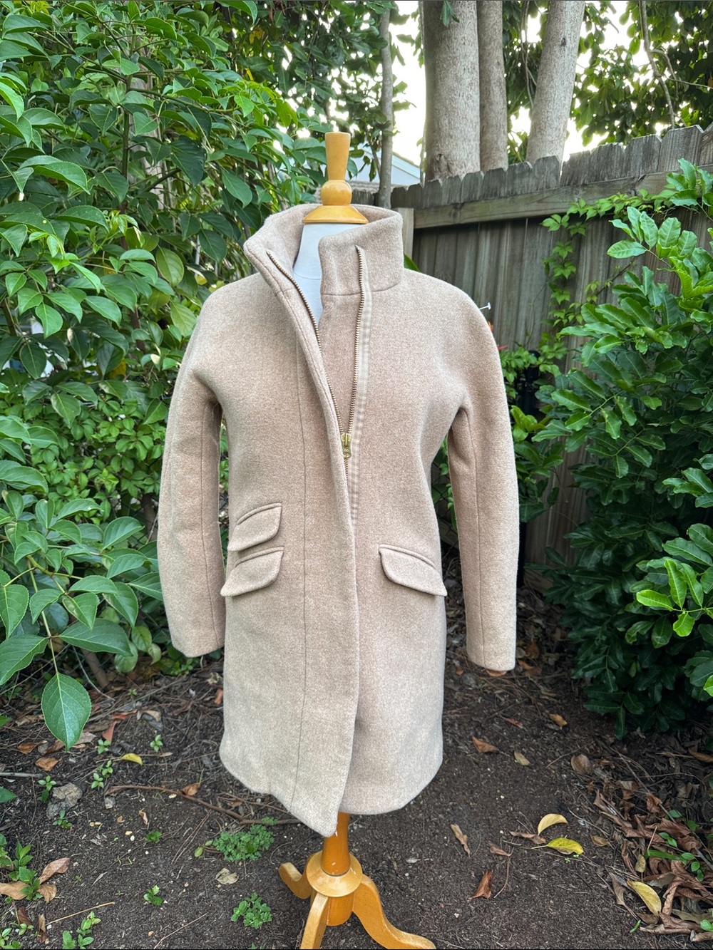 J. Crew Toscana coat in Italian stadium-cloth wool blend, size 4 - Picture 3 of 12